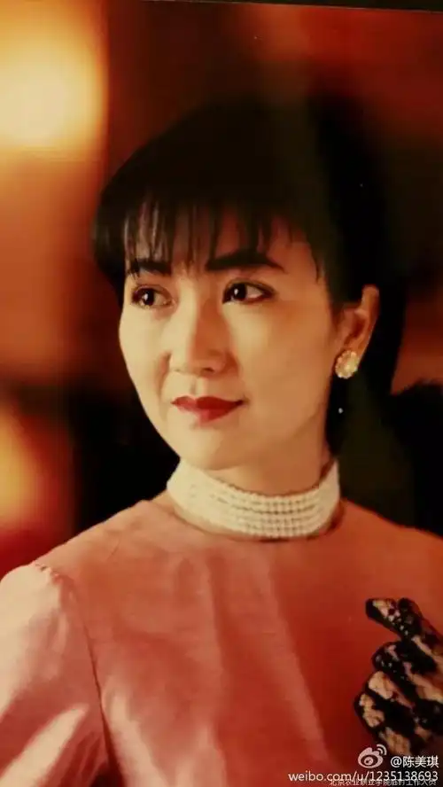 她被小三迫害终身不孕,收养孤儿相依为命,如今身家过亿