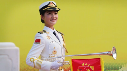 今日面孔丨蒙星辰,文艺女兵的"跨界"