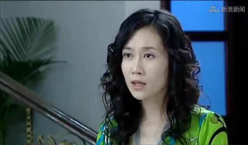 非亲姐妹父母要走的时候,妹妹竟然诬陷姐姐