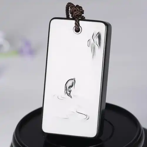 中国玉雕大师陈冠军作品和田玉墨碧 福禄寿挂件37.37克