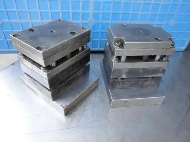 厂家供应五金成型模复合模连续模 挤压成型模具注塑成型模模具