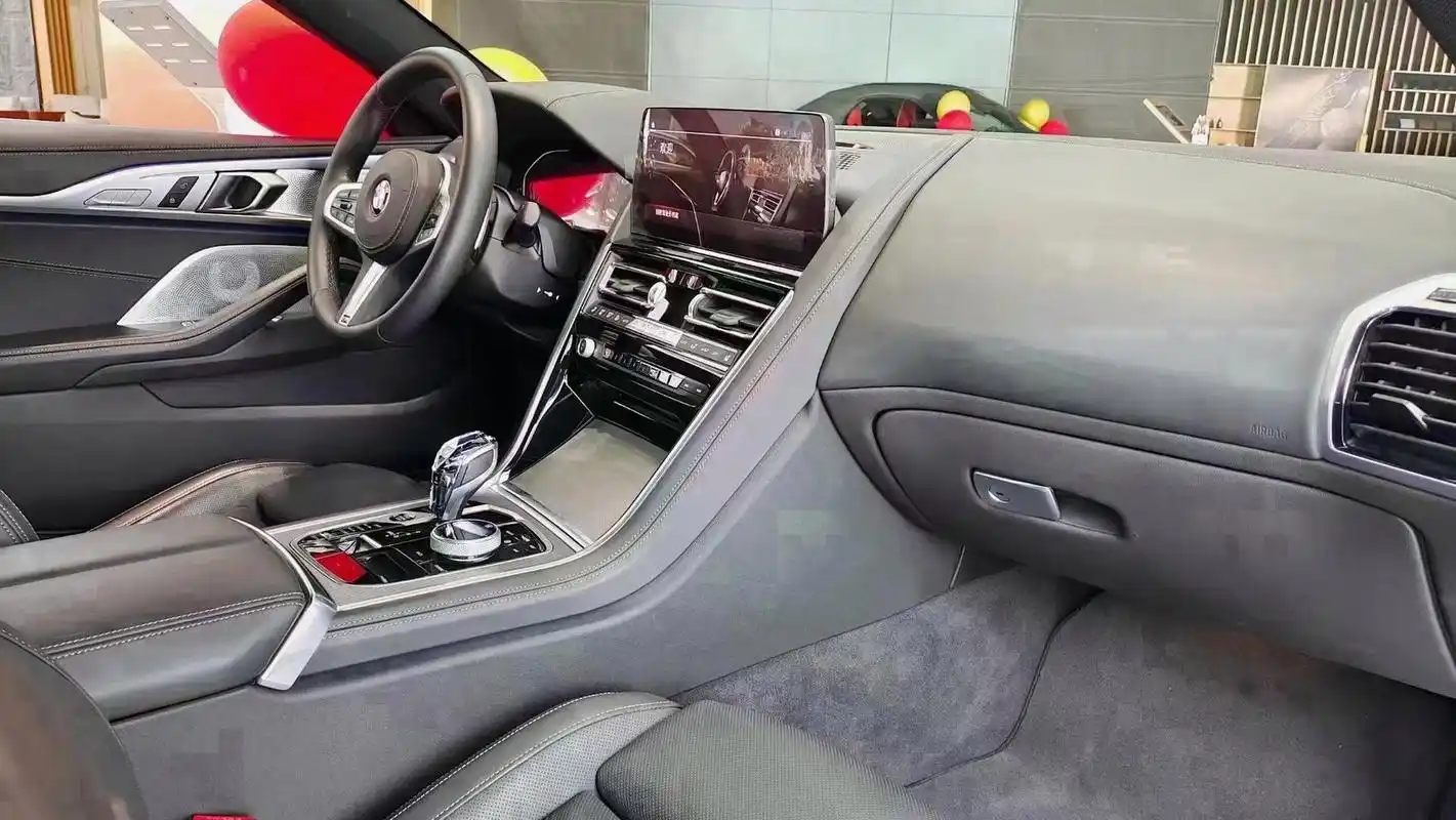 76.8万-22款宝马840i xdrive 四门m 摩天灰 / 黑内饰,  指导价 108.