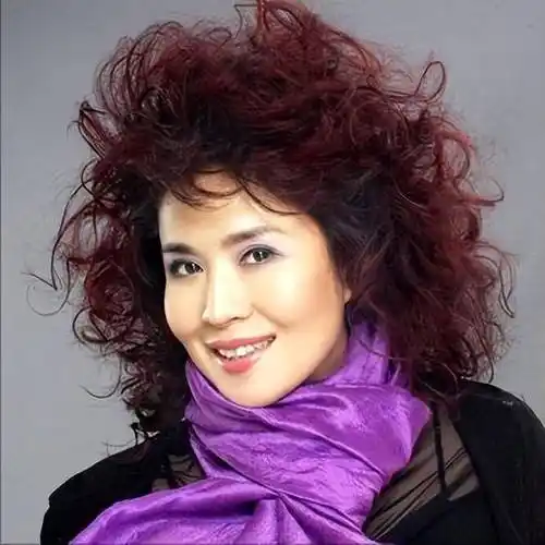 邬靖靖:姑父是著名导演尤小刚,靠最清纯西施走红,如今怎样了_邬倩倩