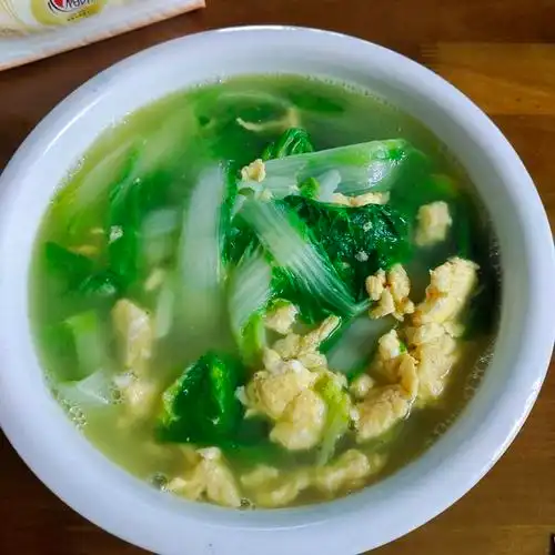 芝芝女士做的小白菜鸡蛋汤