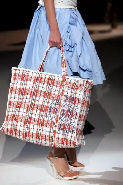 让全中国人民昏过去的lv新款包包 (哈哈哈)