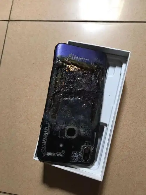vivoz3系列手机电池发生爆炸