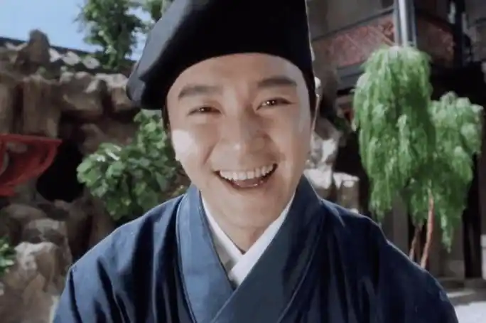 在周星驰饰演的众多角色中,"唐伯虎"是比较经典的形象之一,其中跟华