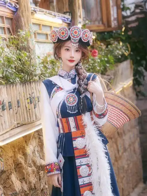 纳西族服装云南丽江少数民族服饰摩梭成人披星戴月旅拍演出服新款