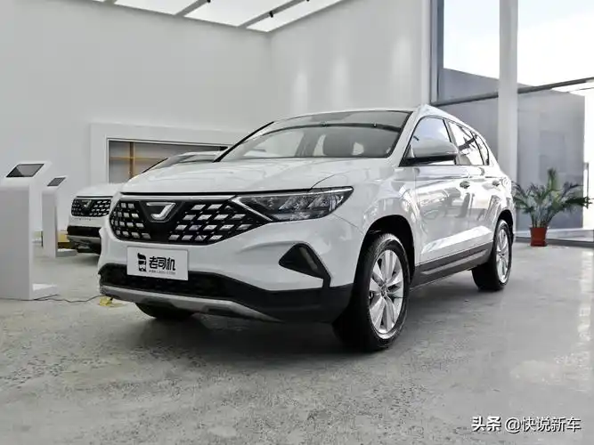 油耗不过7l,价格惊喜的合资suv,增压 自动挡,实拍捷达vs5