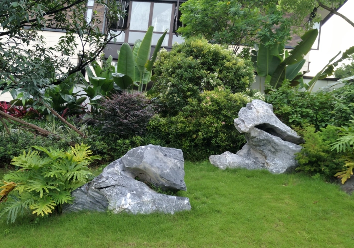 小庭院景观石选什么石材好