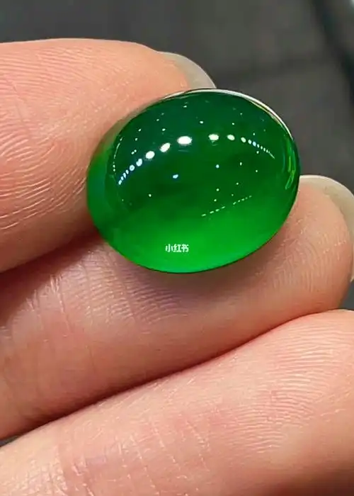 翡翠玻璃种帝王绿大蛋面39