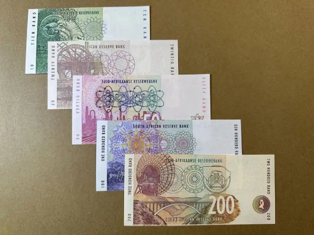 动物钞的扛鼎之作——92版南非兰特 喜欢动物钞的藏友,大多应该知道这