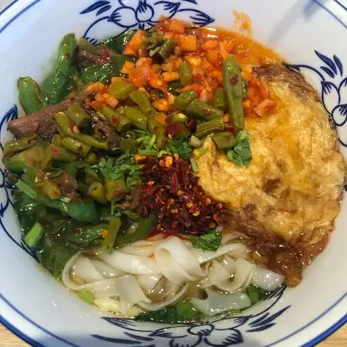 刘长和粉面我吃了三次 都是辣椒炒肉 码子给的时多时少自己加的配菜