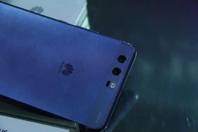 华为新旗舰p10体验:草木绿配色亮了