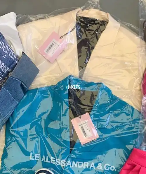 lealessandra西装是成为大人的第一步