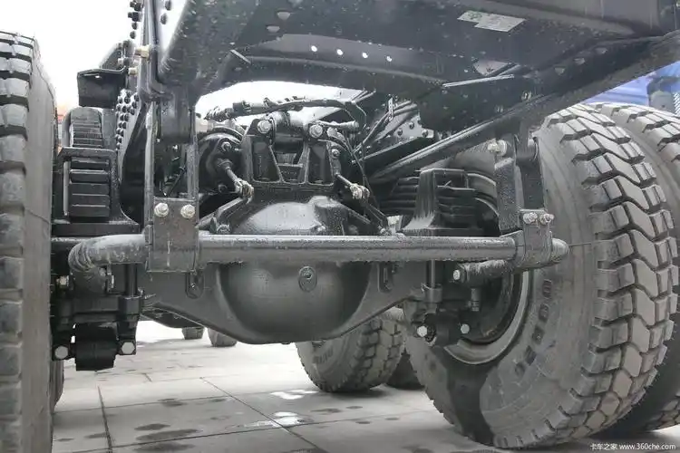 > 2015陕汽重卡 德龙x3000 > 德龙黄金版x3000 超强版8x4工程车底盘