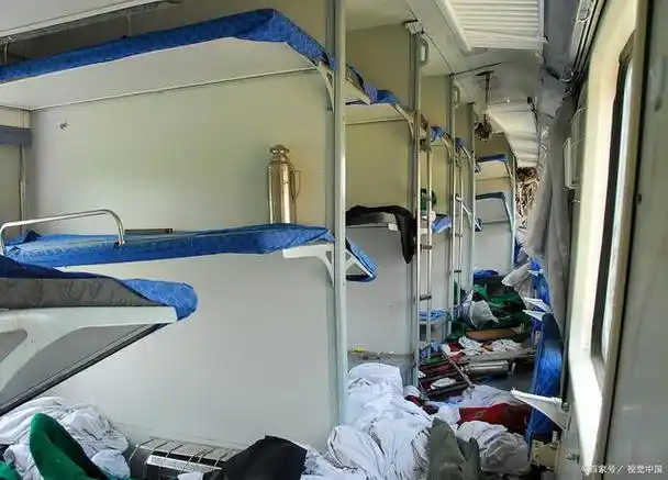 绿皮火车的历史,有机会乘坐一下卧铺,不一样的感觉