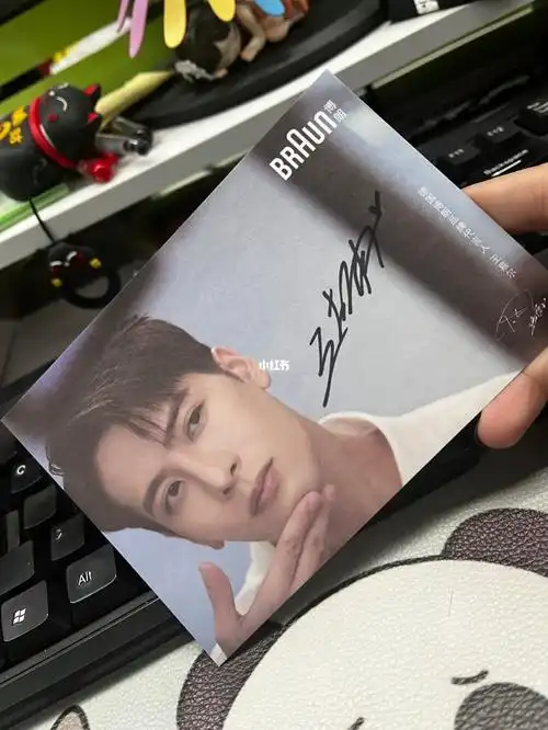 终于拥有了第一张明星签名#向全世界安利王嘉尔