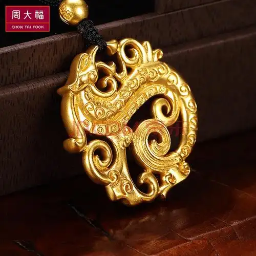 周大福(chow tai fook)传承系列 古法黄金 腾龙踏云 足金黄金吊坠 f20