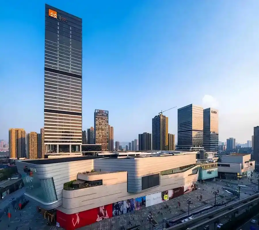 重庆一商场"不思进取",曾经备受瞩目,因跟不上时代成了烂尾楼