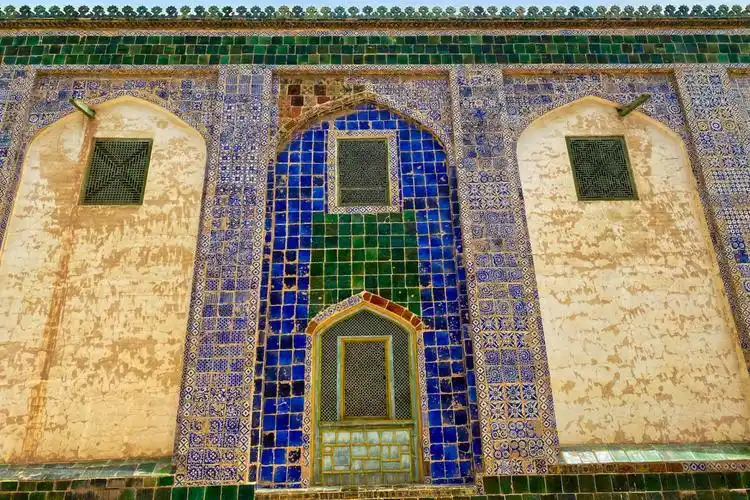 琉璃砖与木雕,值得细细探索.