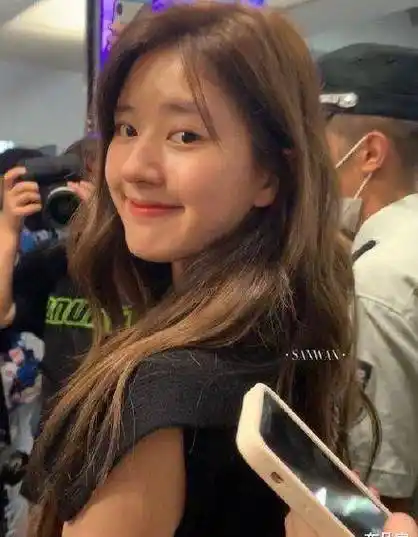 原创路人怼脸生图王一博漫画脸贵族气质看到刘亦菲真的被惊艳了