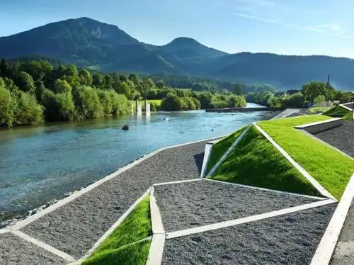 驳岸斯洛文尼亚迈斯特尔将军纪念公园滨水空间园道景观学习网新生代园