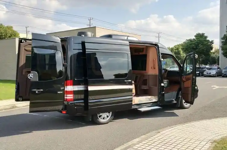 am房车奔驰斯宾特豪华商务房车150万元