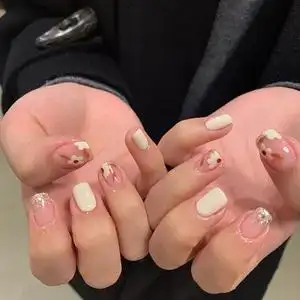 指甲贴片手工定制成品甲片短款米白色手绘小花美甲防水穿戴甲贴