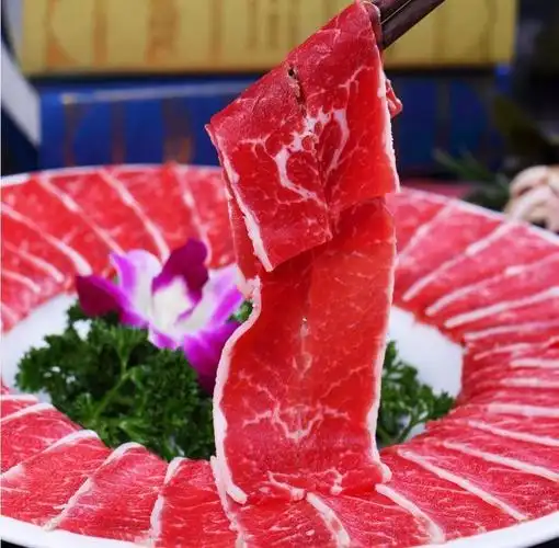 【阿香婆火锅】阿香婆唐人中心店盛装开业,菜金吃多少送多少!