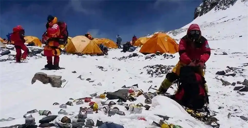 原创纪实珠峰上的睡美人9年时间数千人路过却无人为其掩埋