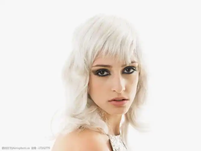 眼影 非主流 模特 美女写真 面部 脸部特写 个性 秀发 头发 发丝 美白