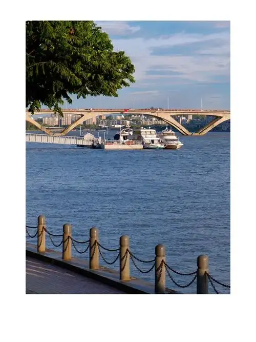 福州傍晚落日下的江滨公园真的太出片了