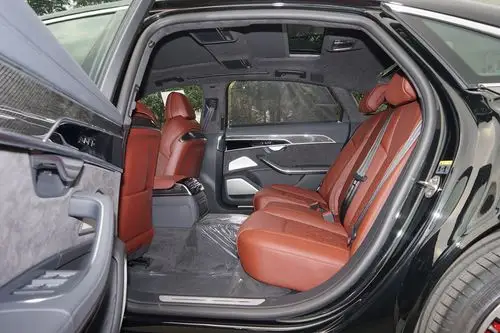 【 奥迪s8图片】_2021款 s8l 4.0tfsi quattro_空间展示_搜狐汽车网