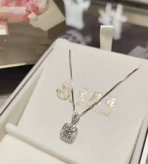 金18k钻石挂坠老凤祥可以卖金18k钻石挂坠老凤祥是可以回收的,金18k