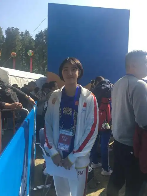 奥运小将艾衍含 记者耿愿 摄