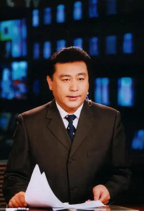 前央视一哥张宏民晒近况!