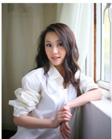 展开全部 电视剧《追击者》中李唐的扮演者是刘晓靓.