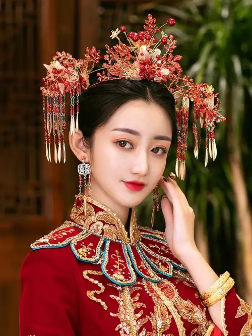 秀禾服头饰凤冠流苏古风中式古典婚礼龙凤褂结婚发簪新娘配饰梓妍梓妍