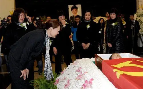 女排功勋去世7年,缠着绷带上场比赛,开启球队五连冠|陈招娣|中国女排