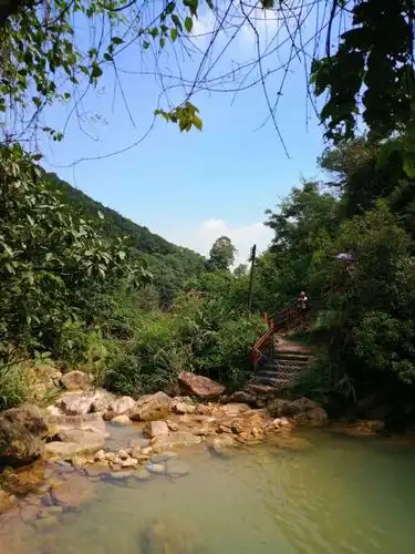 佛山南海湾森林生态园2020年10月3号,和女儿一家爬山,好累呀