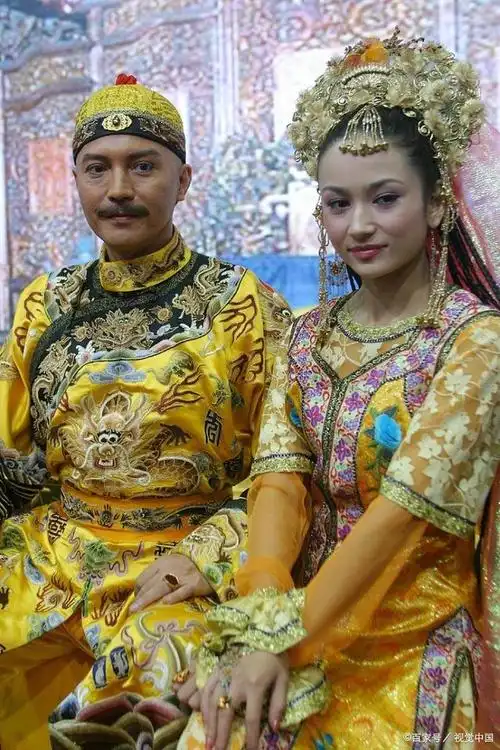 你知道吗?电视剧还珠格格里的香妃在历史上竟然是二婚.