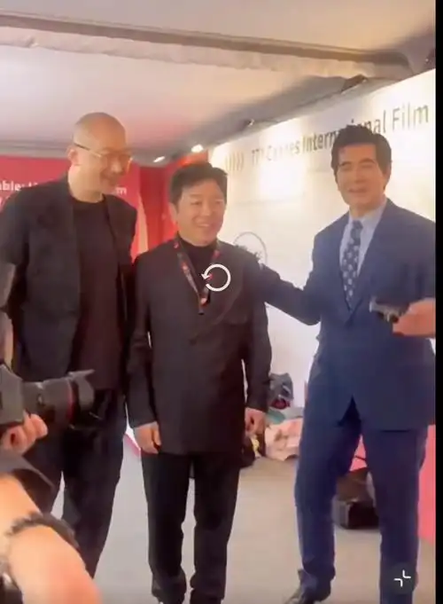 这一夜:张天爱的「腰臀比」好假,唐嫣吸睛,谁和费翔站都尴尬啊