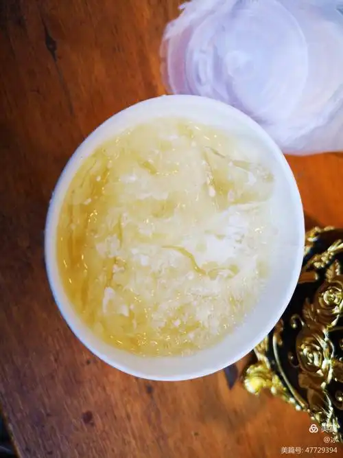 酸奶刨冰加蜂蜜