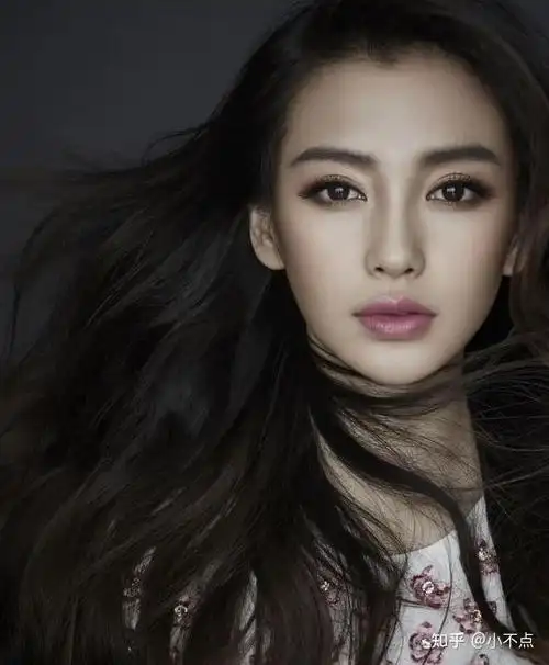 杨颖被曝恋情大瓜,实为经纪人误会引发的笑话 - 知乎