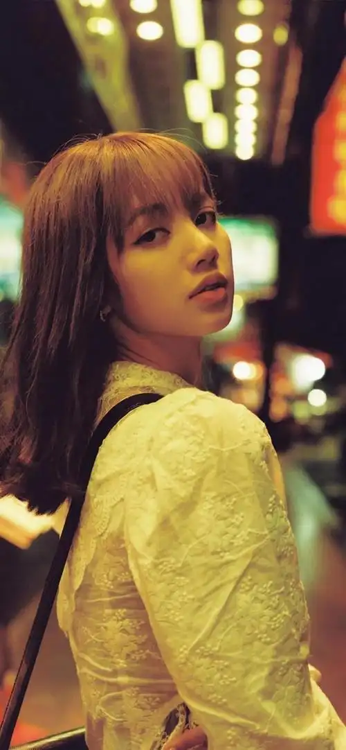 lisa锁屏壁纸|lisa_新浪新闻