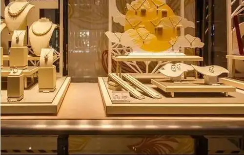 珠宝首饰应该如何陈列,大品牌首饰陈列讲解
