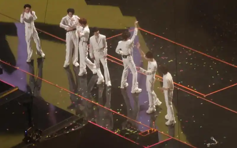 时代少年团团11.