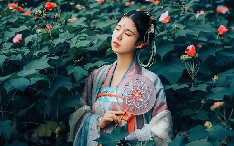 古风汉服美女写真