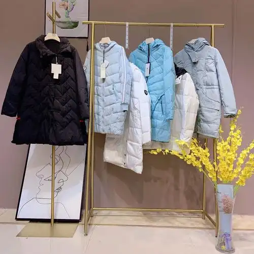 时尚百搭【村上春】20冬款品牌女装羽绒服折扣走份批发厂家货源